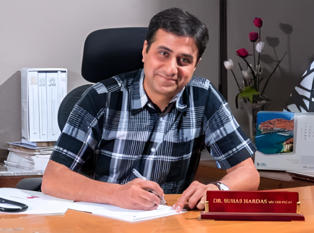 Dr.Suhas Hardas
